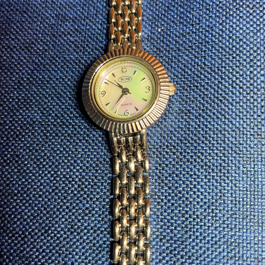 Toni Gold Bracelet Band Watch